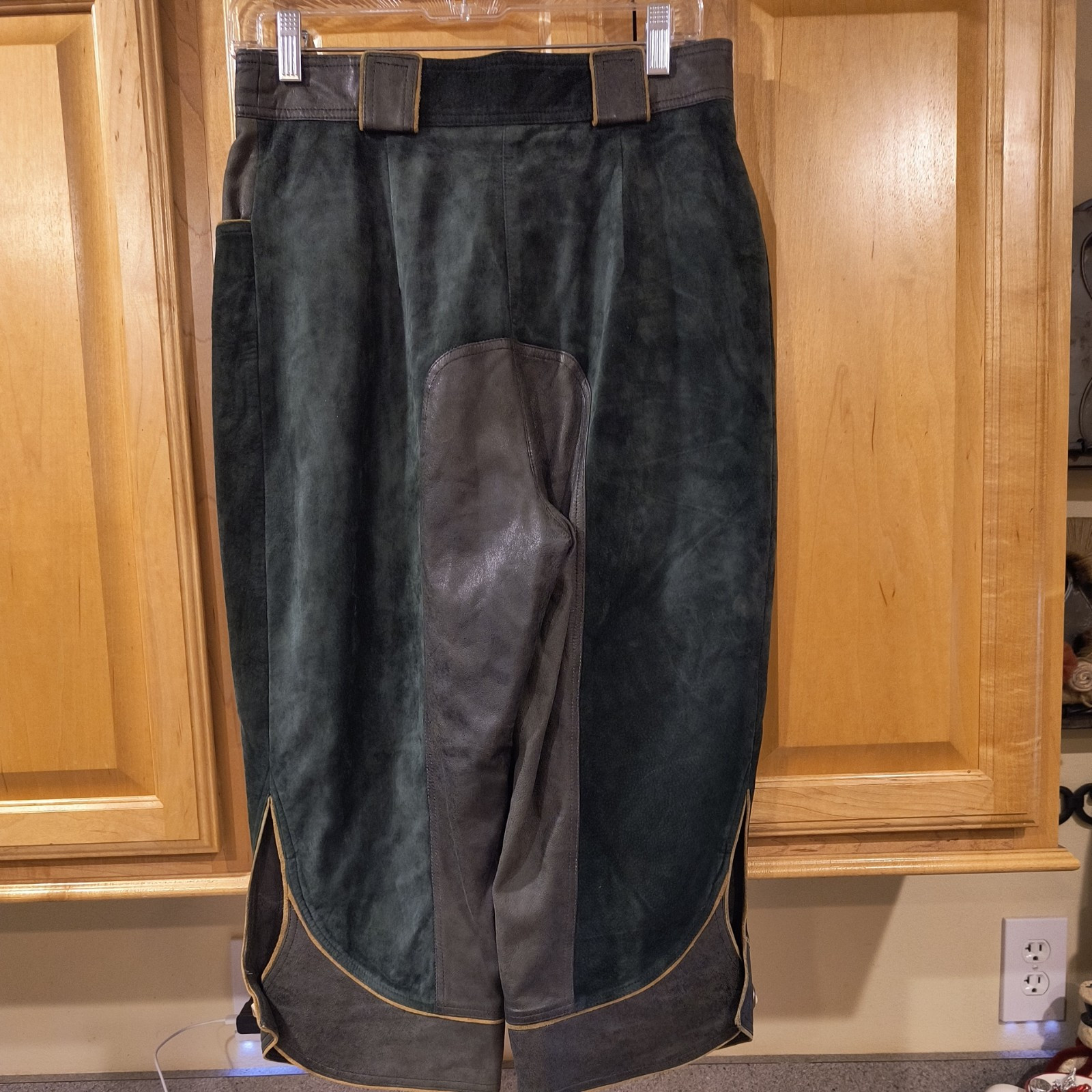 US 30″ Men Oktoberfest Bavarian Lederhosen-Suede Leather Dark green Trousers