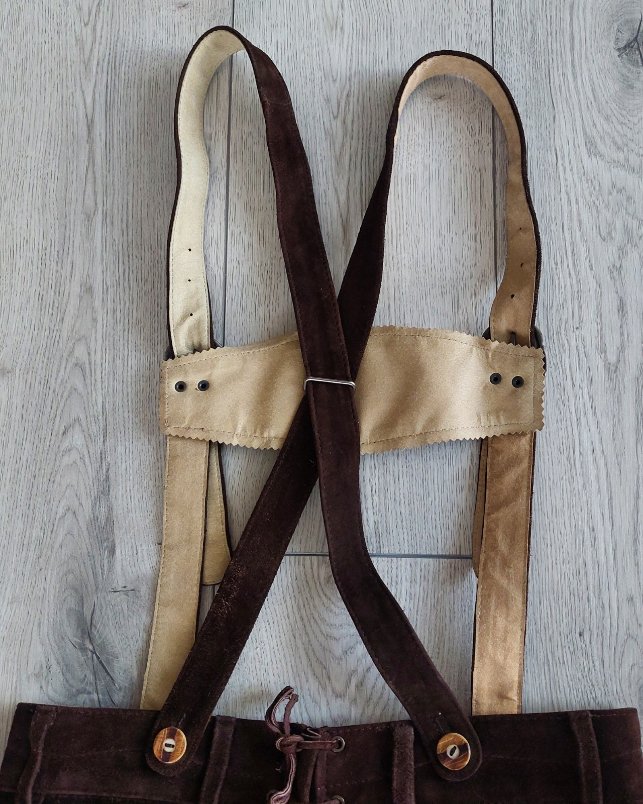 Bavarian Lederhosen LIVERGY, Shorts Leather, size EU 48, US – M , used, Pakistan