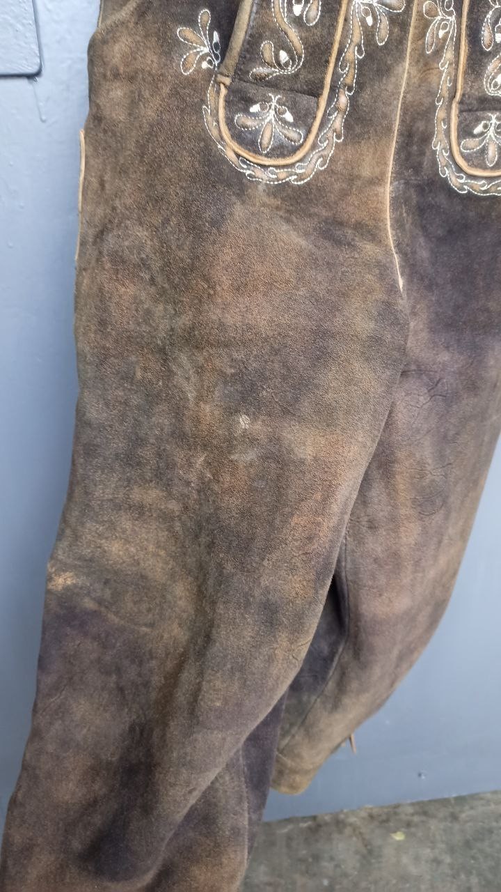 Bavarian traditional Lederhose shorts. German leather suit. Size 52