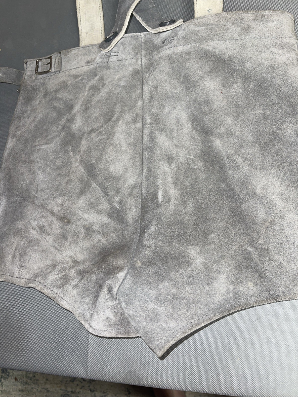 Vintage Women’s German Lederhosen Gray Suede Heart Details 27” Waist 2.5” Inseam