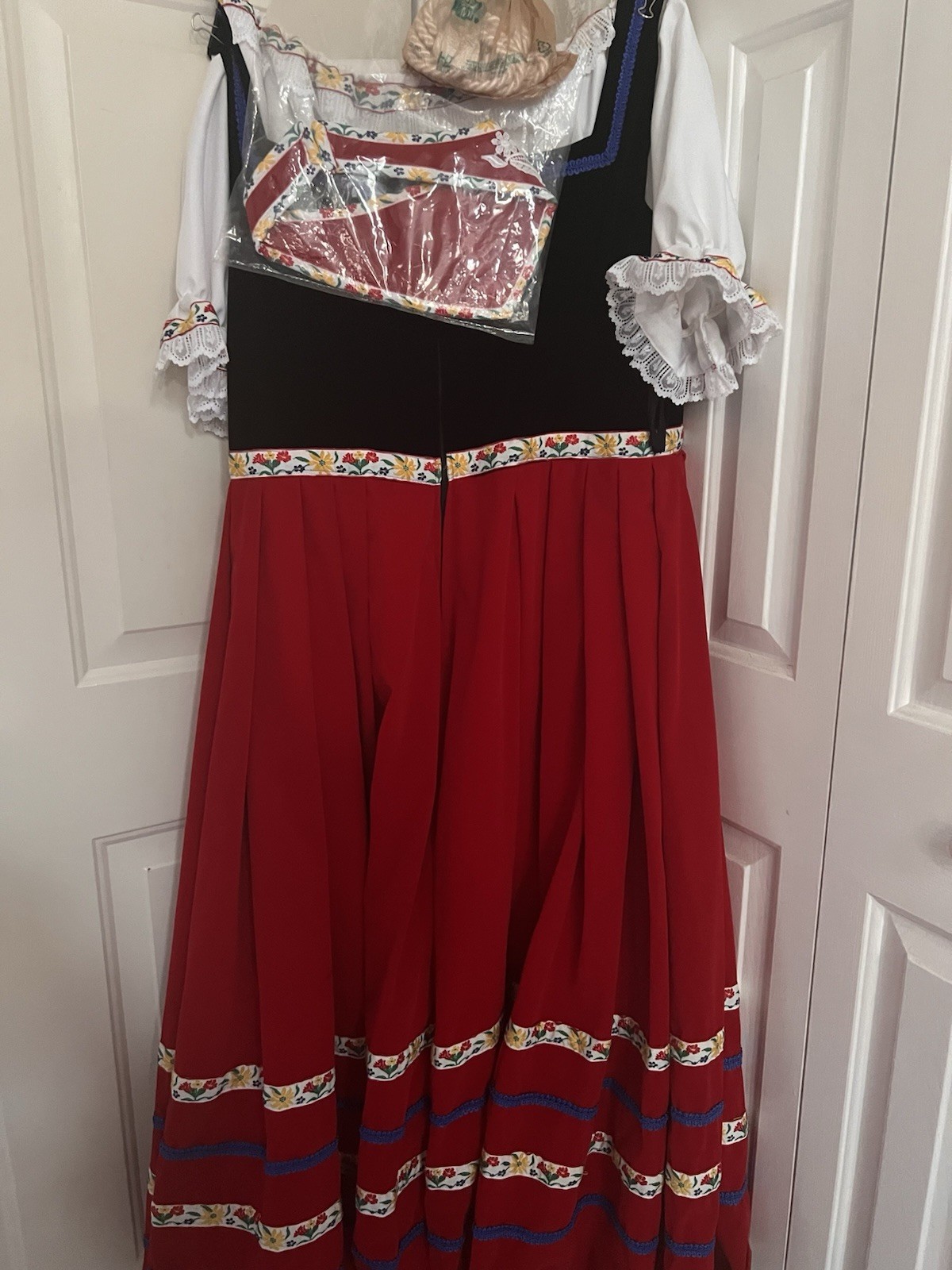 Bavarian/ Ukrainian/ Polish Oktoberfest Authentic Costume Sz 2X
