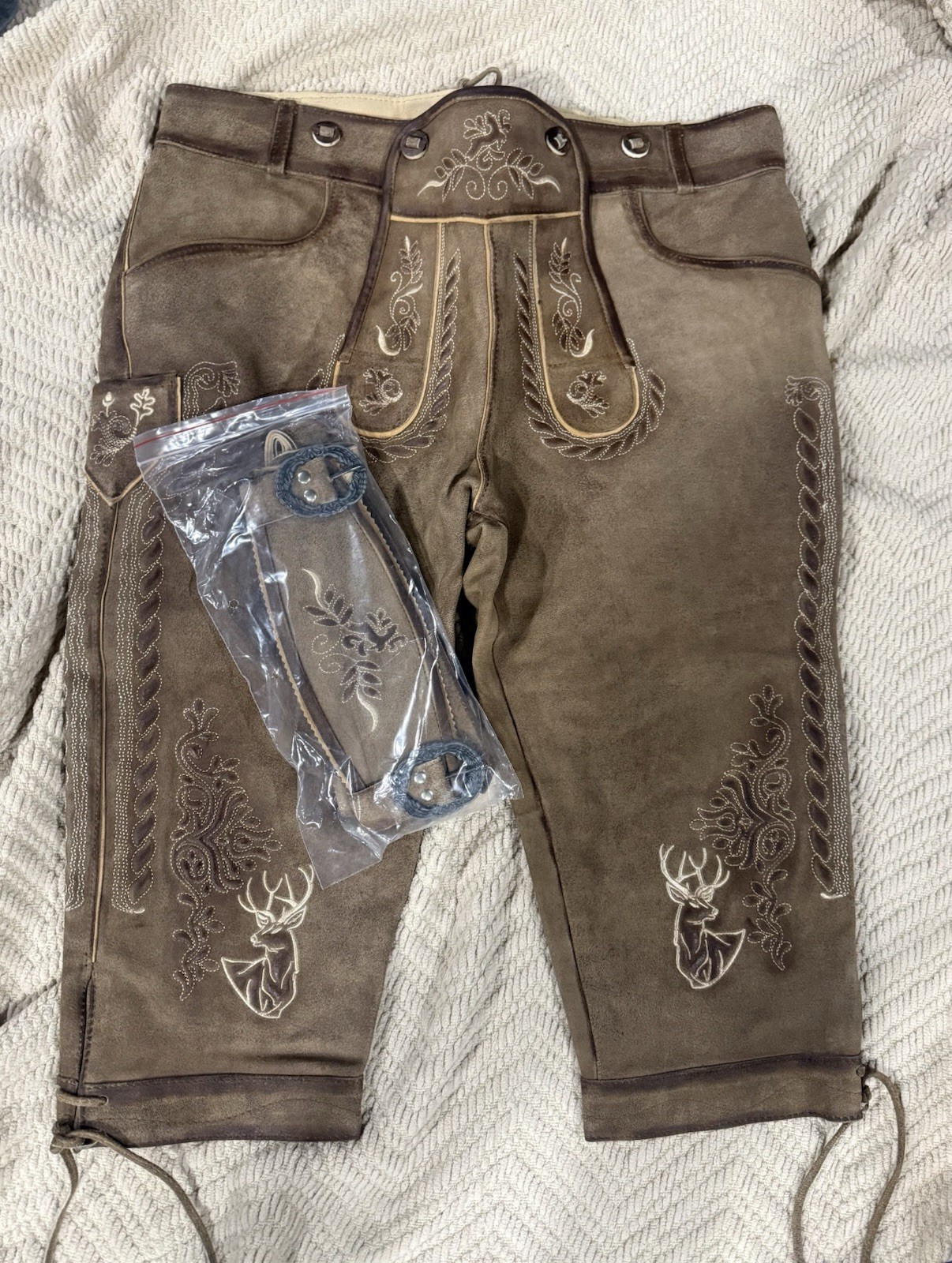 Bavarian Oktoberfest Lederhosen Leather German mens embroidery suspender. 32-33
