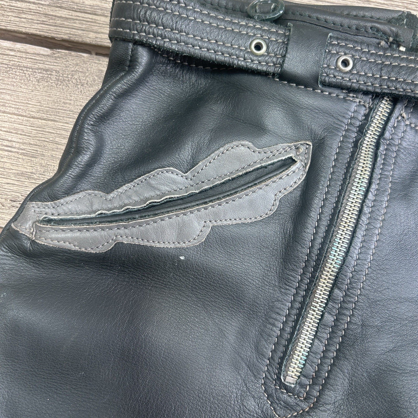 Vintage German Lederhosen Leather Shorts Black Gray Embroidered Waist 28 Belt