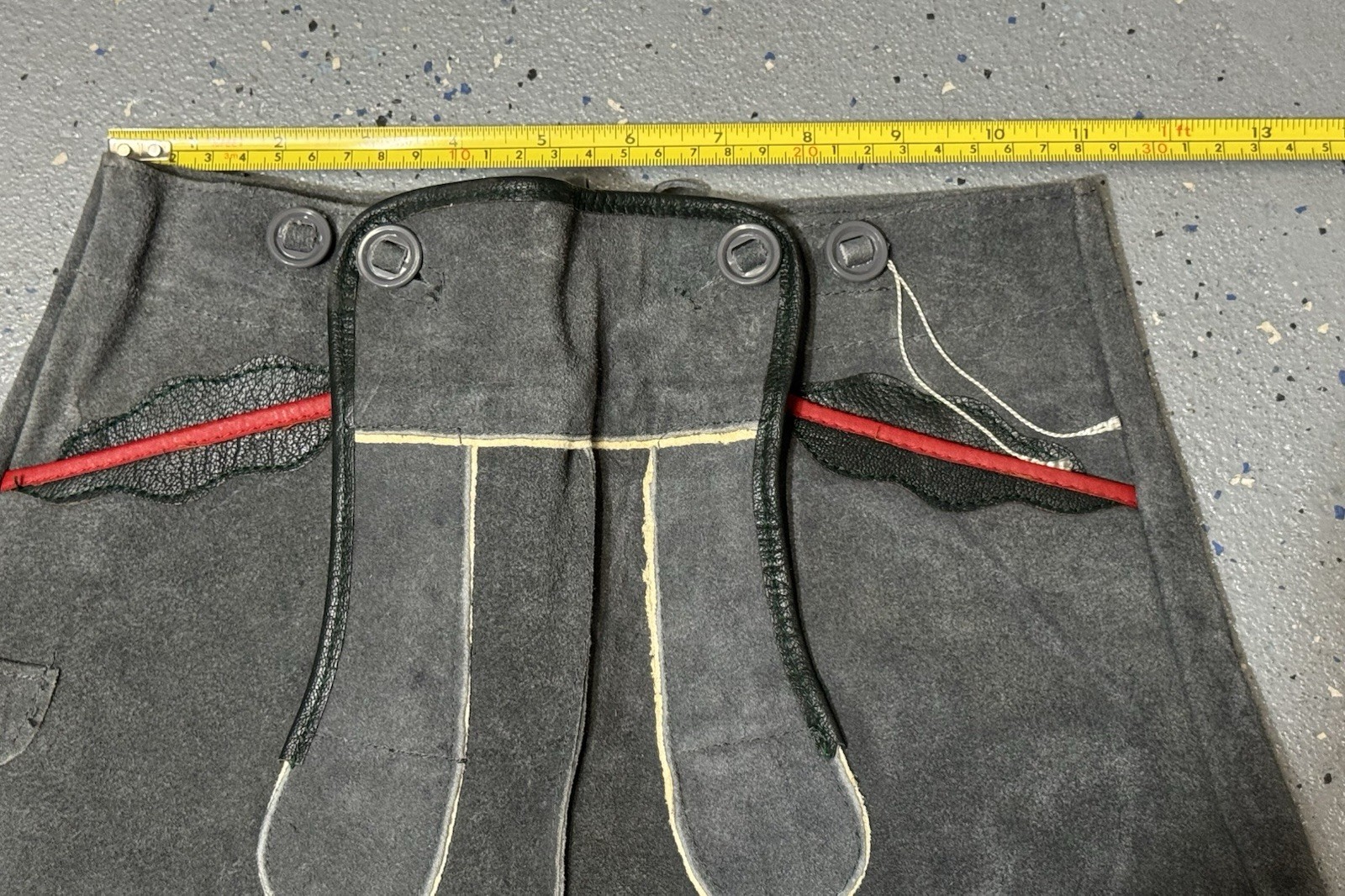 Vintage Authentic Western German Children’s Suede Lederhosen Size 6