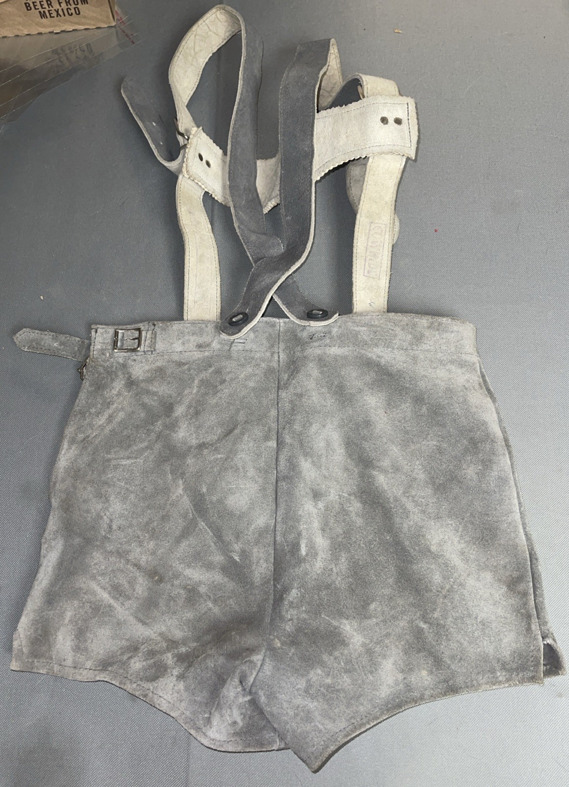 Vintage Women’s German Lederhosen Gray Suede Heart Details 27” Waist 2.5” Inseam