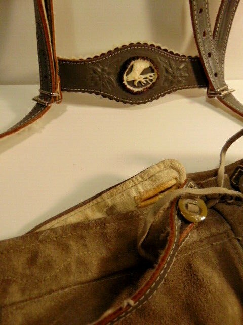 vintage small lederhosen (leather child’s shorts)
