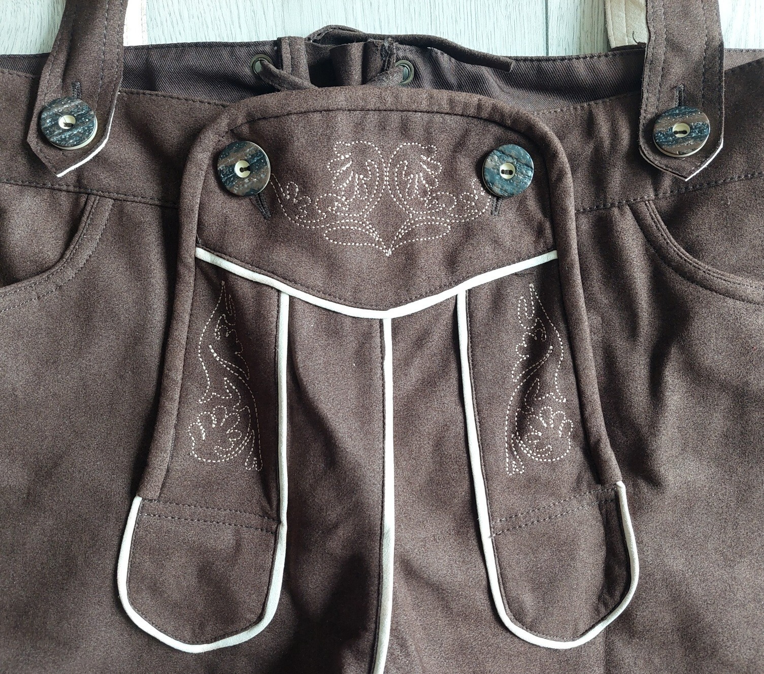 Bavarian lederhosen OKAY, shorts, 55% nylon, size EU 54 US XL, small used, China