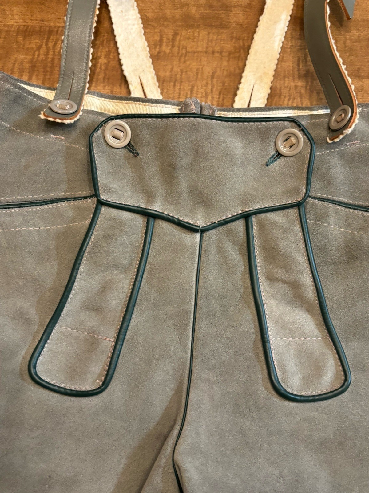 Vintage German Austrian Lederhosen Shorts Suede Leather Size XS to S Suspenders