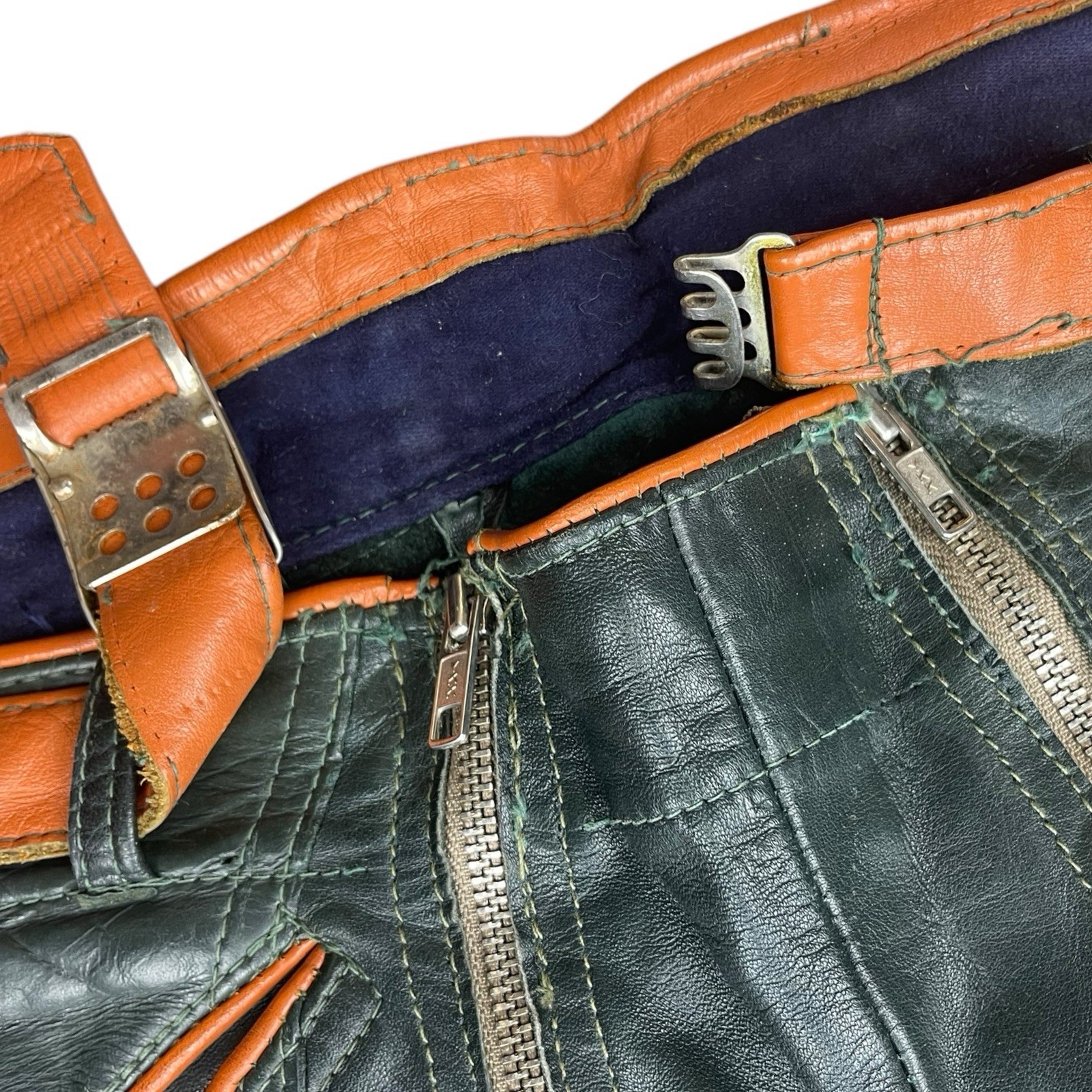 Short leather trousers – green + brown size S/M cotton 43cm vintage smooth zip 70s