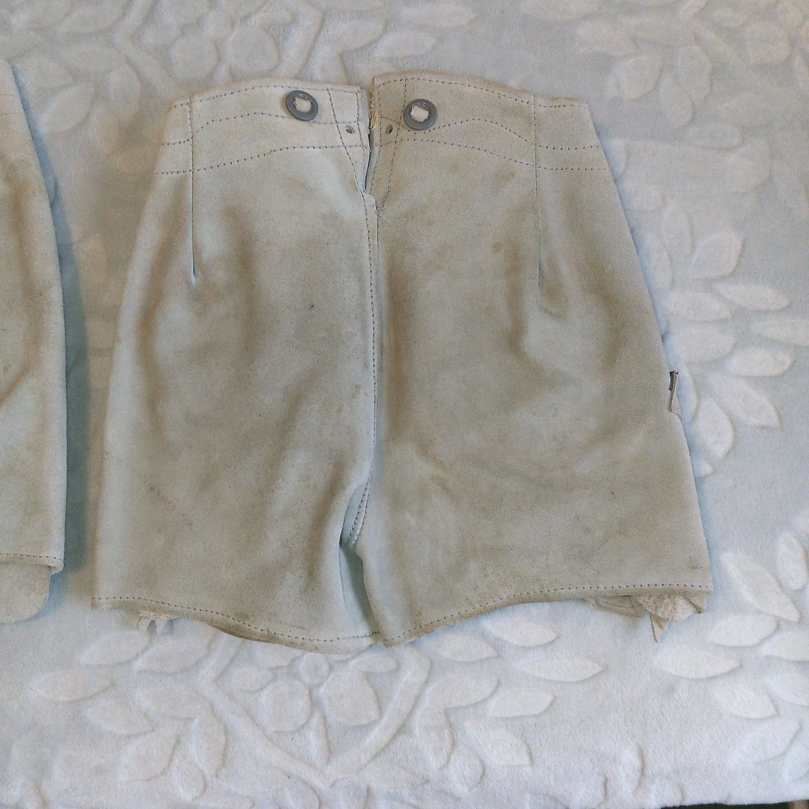 2 Pair Of Childrens Lederhosen Oktoberfest Shorts. Size 26 & 30. Gray & Green Tr