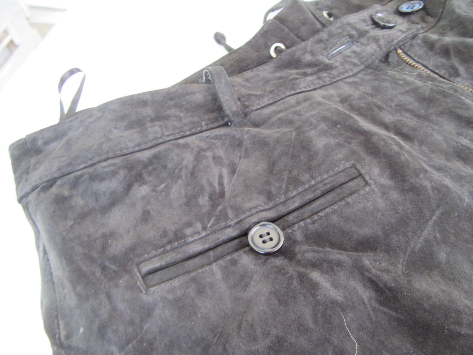 Half Length Black Lederhosen Size 44 Suede Embroidered Oktoberfest Costume