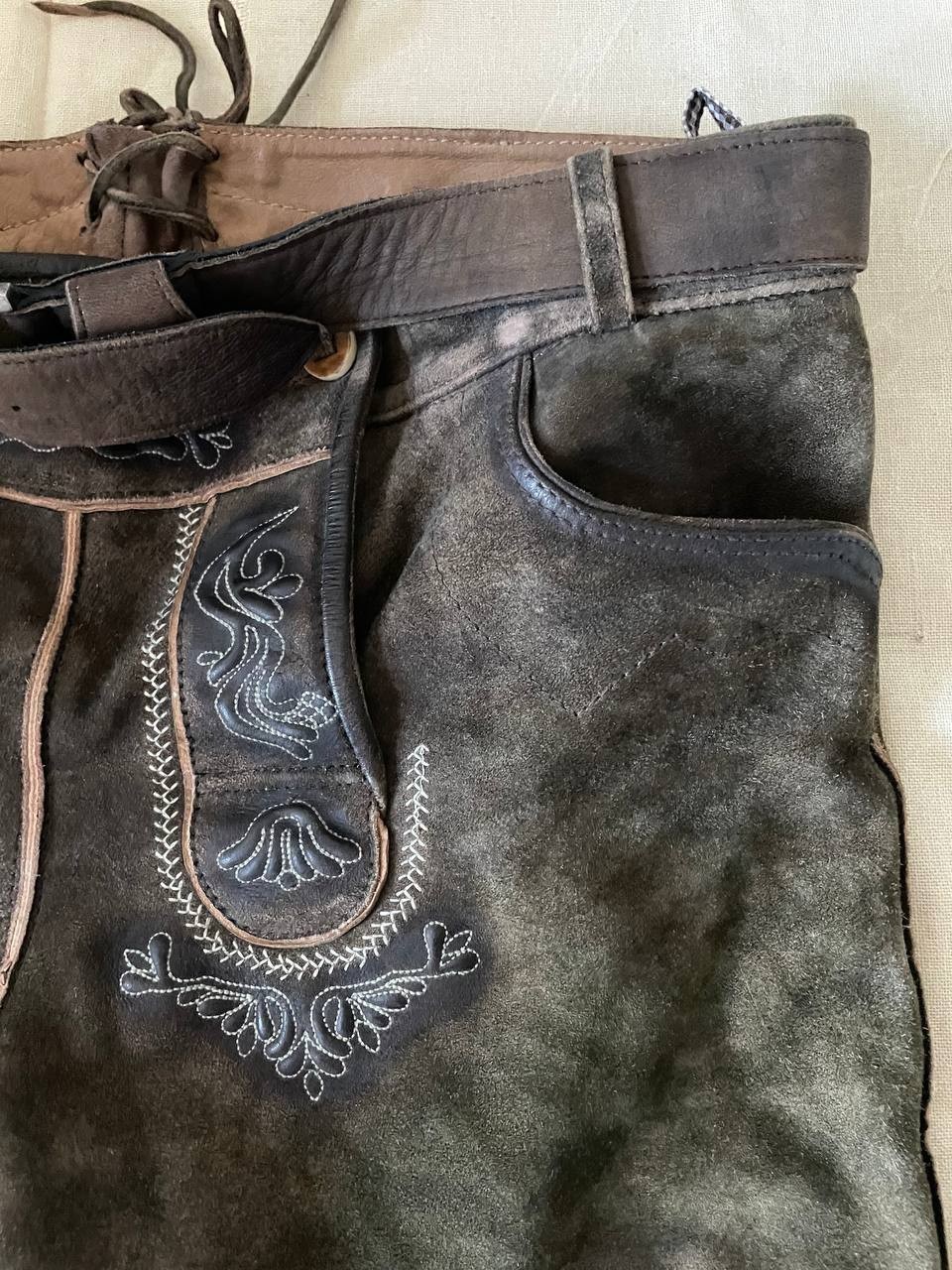 Men’s Leather Lederhosen Brown Embroidered Oktoberfest Shorts