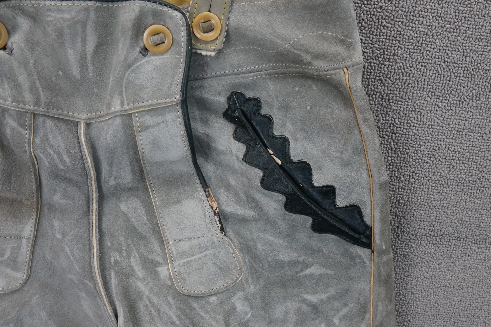 Vintage Lederhosen Shorts Size 32 Green Leather Oktoberfest Costume