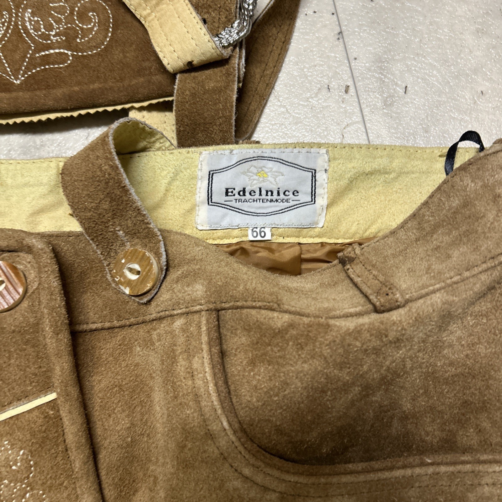 EDELNICE TRACHTEN LEDERHOSE MIT TRÄGER GRÖßE:66/M BRAUN NEUWERTIG